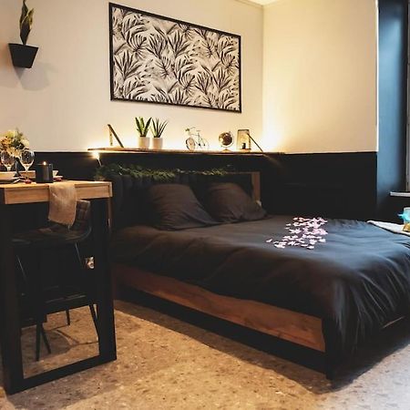 Love Room, La Douce Angevine Angers Bagian luar foto