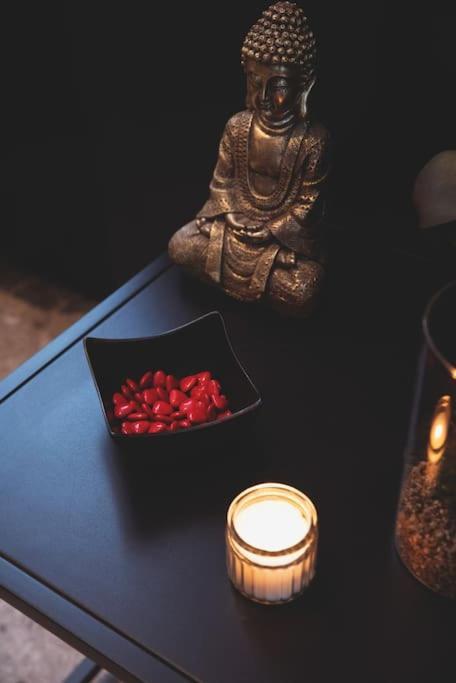 Love Room, La Douce Angevine Angers Bagian luar foto